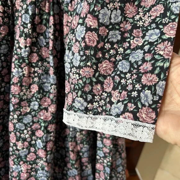 Vintage Gunne Sax Dress - Picture 5 of 9